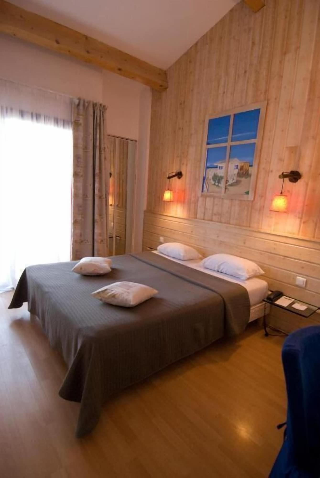 Hotel Le Phoebus Garden & Spa Gruissan Esterno foto
