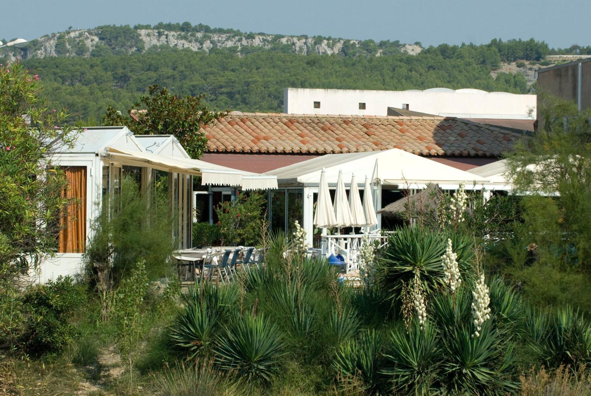 Hotel Le Phoebus Garden & Spa Gruissan Esterno foto