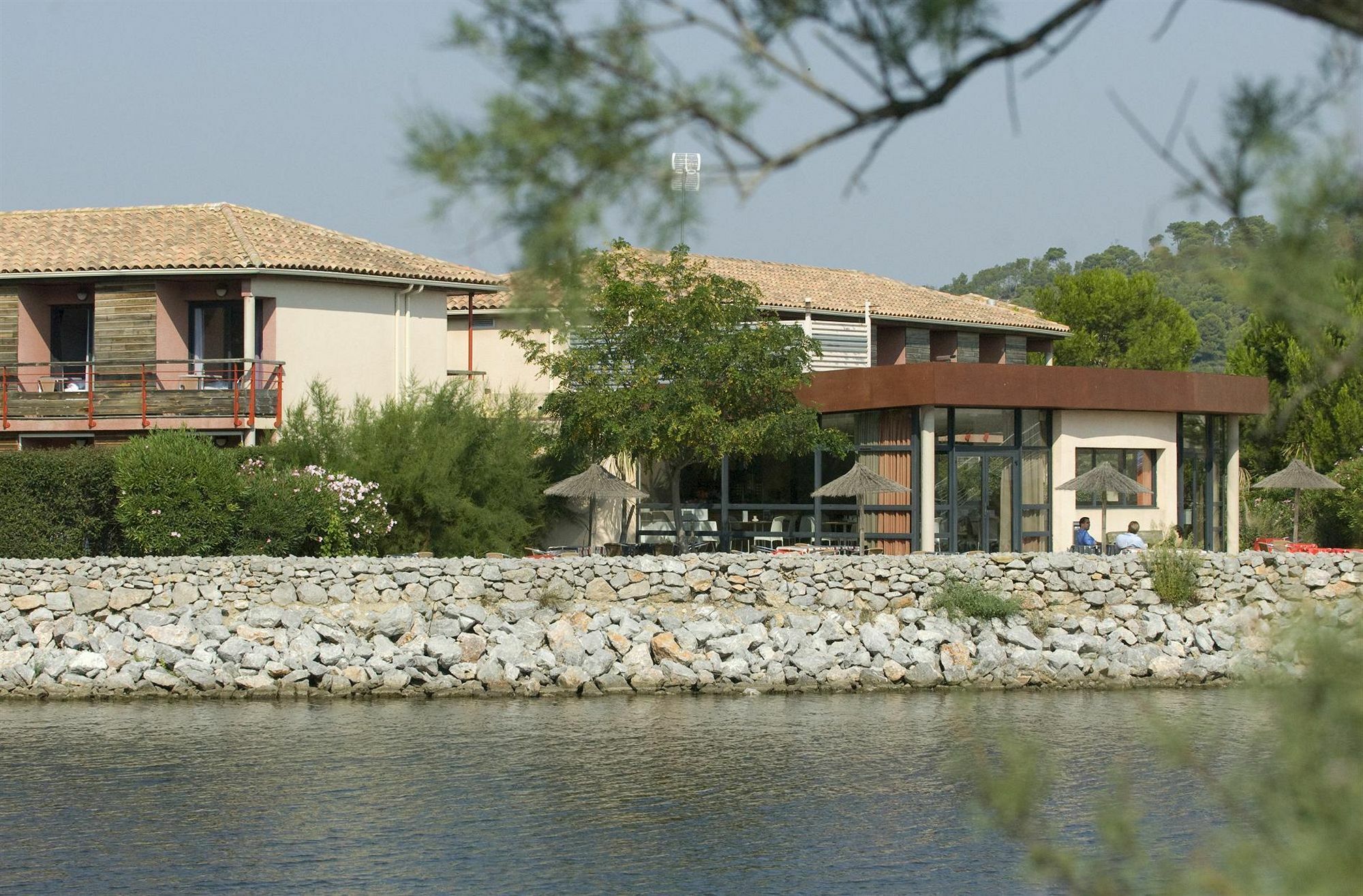 Hotel Le Phoebus Garden & Spa Gruissan Esterno foto